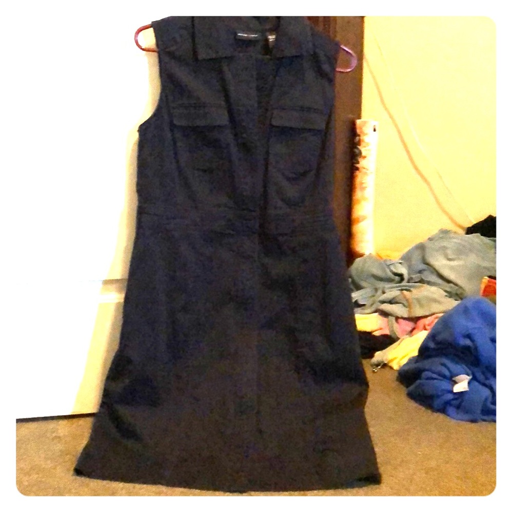 New Black Sleeveless Army Dress